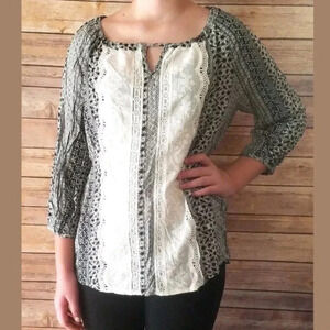 AVAILABLE Top Blouse Size Medium Floral